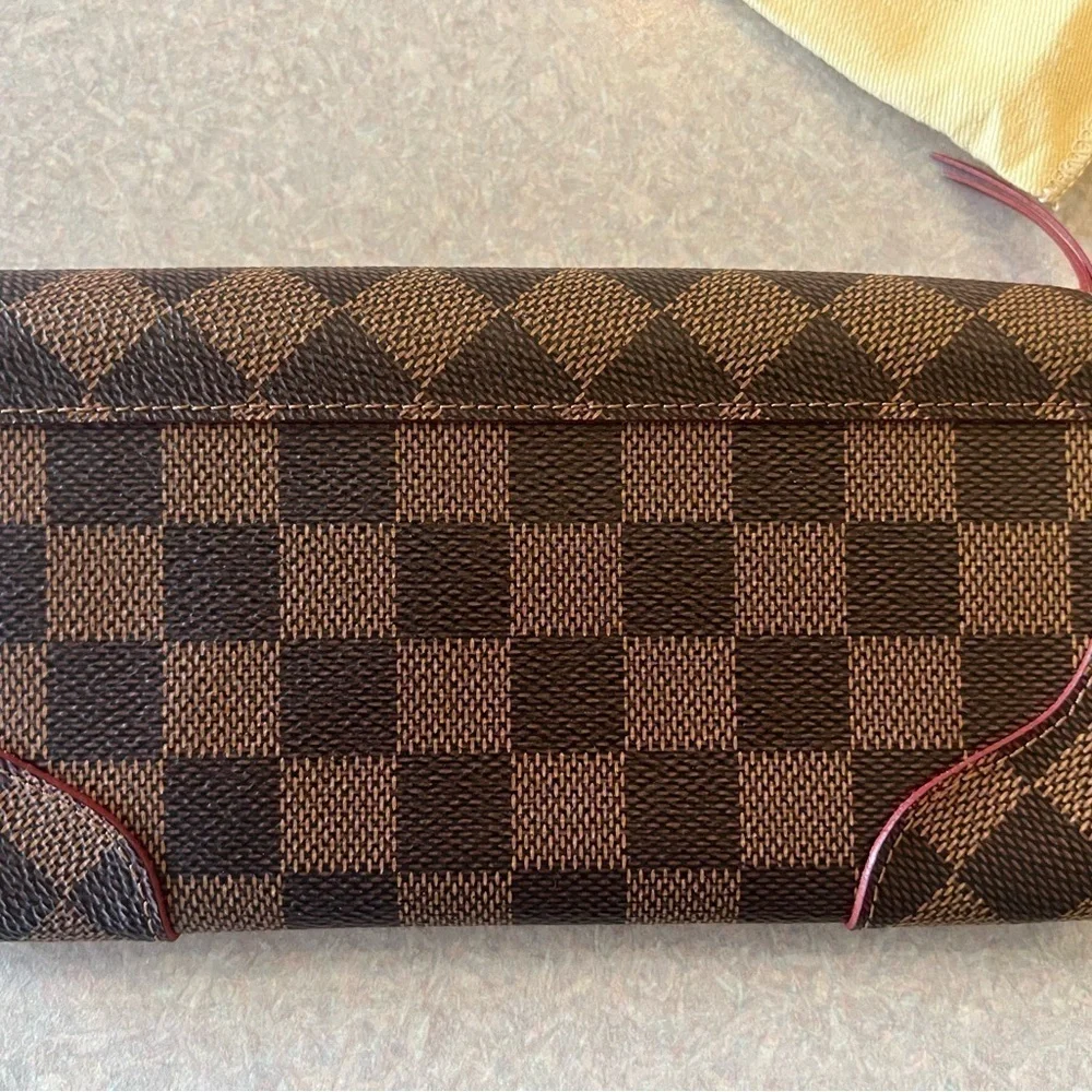 Louis Vuitton Caissa Wallet Damier - Picture 3 of 9